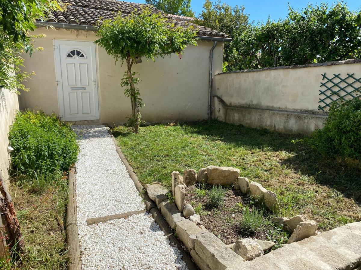Les Volets Bleus Villa Malaucene Exterior photo